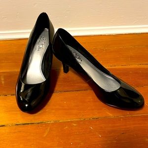 Life Stride soft system heels